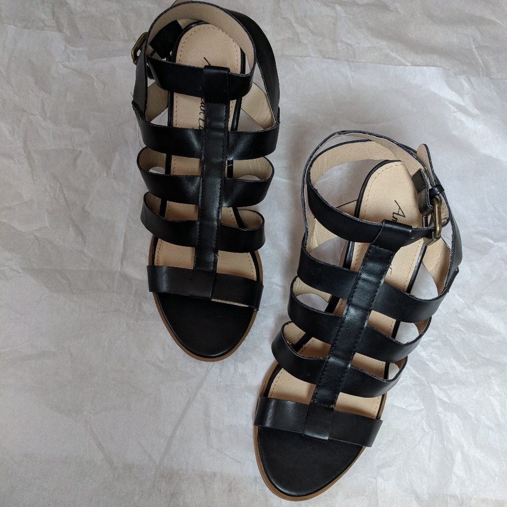 NWT American Eagle strappy high heel sandals 8.5 - Picture 2 of 6
